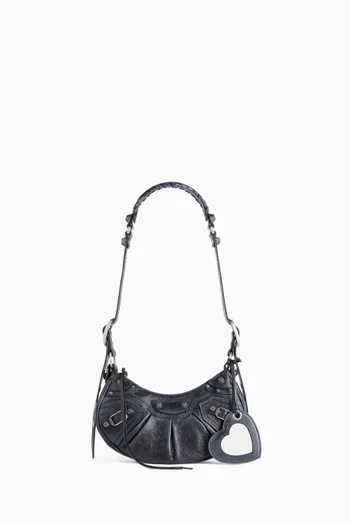 Le Cagole XS Shoulder Bag in Dirty-effect Arena Lambskin