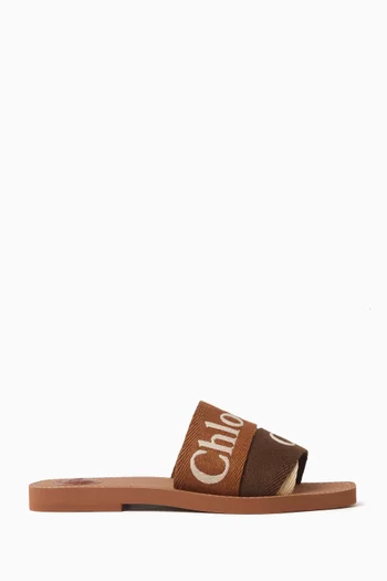 Woody Logo Slides in Linen