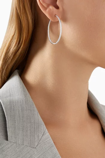 أقراط دائرية كبيرة مرصعة بالماس ذهب أبيض عيار 18