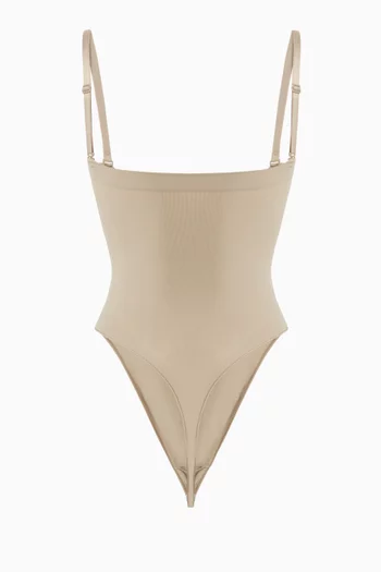 بودي سوت بتصميم ثونغ بلا حمالات سيمليس سكلبت