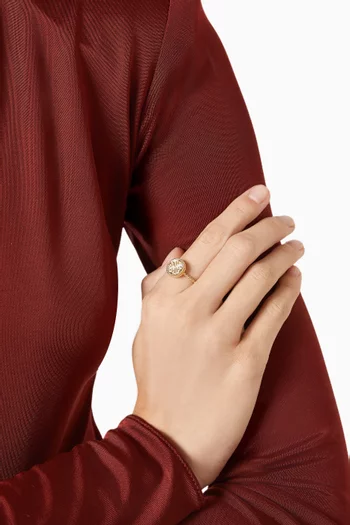 Lace Petite Mother Of Pearl Ring in 18kt Gold