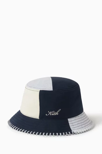 قبعة باكيت مقسمة لأجزاء بشعار الماركة صوف