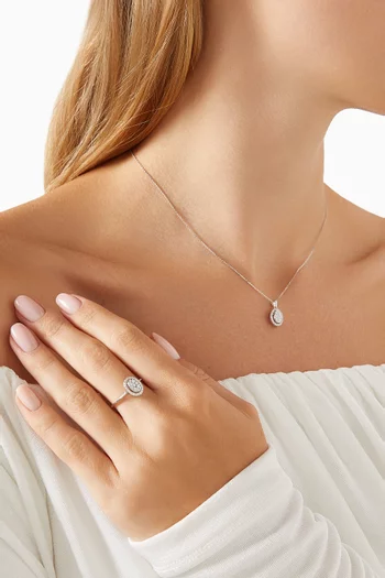 خاتم الوجن بتصميم بيضاوي مرصع بالماس ذهب أبيض عيار 18