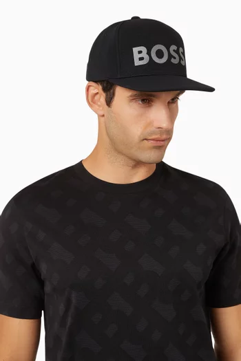 Deep Cut Logo Cap in Stretch-jersey