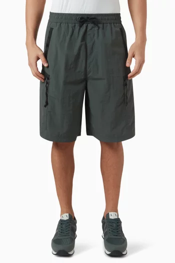 Cargo Shorts in Technical Fabric