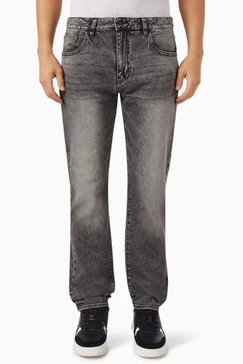 Straight Fit J16 Jeans in Cotton-denim