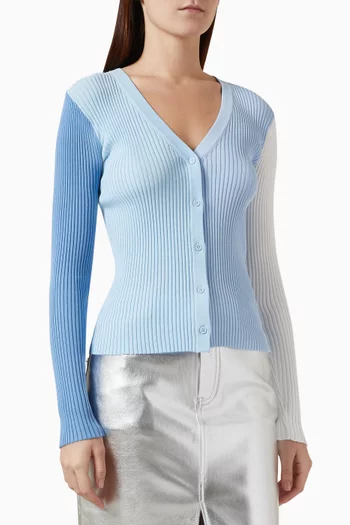 Cargo V-neck Sweater in Viscose-knit