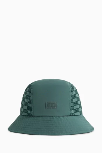 قبعة باكيت بحروف شعار الماركة بملمس بارز نايلون