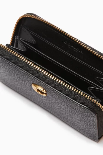 Small Essentials Zip Card Case in Pebble Leather