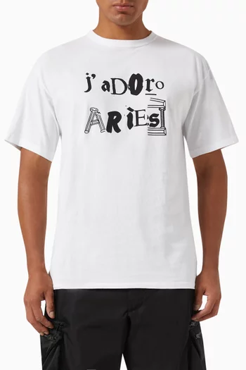 تي شيرت بطبعة عبارة J Adoro بتصميم خطابات الفدية قطن
