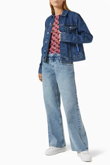 جاكيت بشعار الماركة صوف شيربا دينم