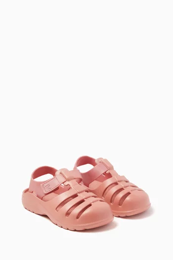 Beau Sandals in Rubber