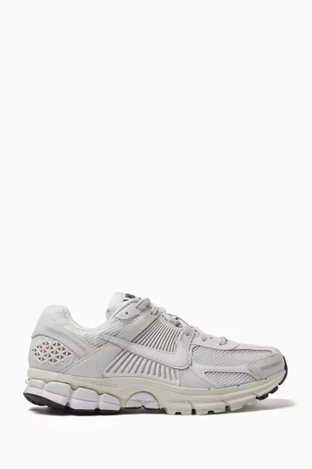 Zoom Vomero 5 Sneakers in Mesh & Leather