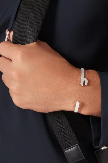 Arabic Letter 'Ein' Hand Cuff in Sterling Silver