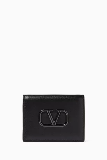 محفظة فالنتينو غارافاني ثنائية الطي بشعار حرف V الشهير