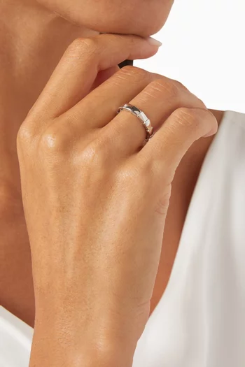 خاتم سيربنتي فايبر ذهب أبيض عيار 18