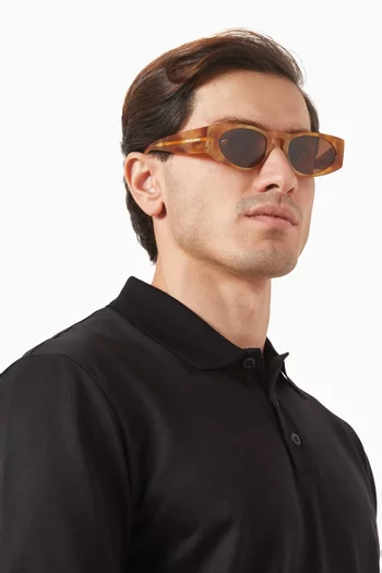 Cat-eye Sunglasses in Acetate