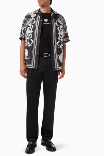 تي شيرت بتطريز شعار الماركة وميدوسا قطن