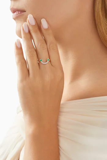 Smile Diamond and Emerald Ring in 18kt Yellow Gold