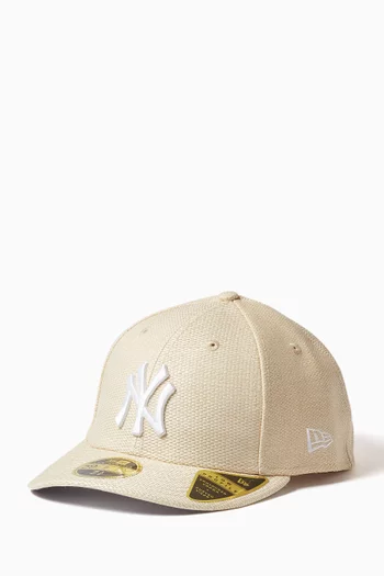 x New York Yankees Fitted Cap in Raffia