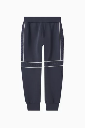 بنطال رياضي برقعة شعار النسر