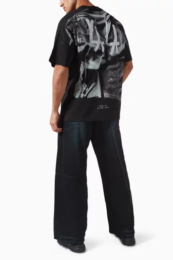 تي شيرت بطبعة تي شيرت قطن