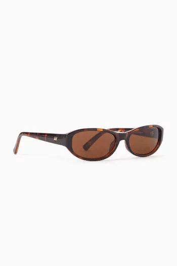 Don't Cha Oval Sunglasses in Polymer