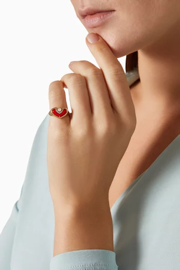 Sailor Venus Diamond Ring in 18kt Yellow Gold