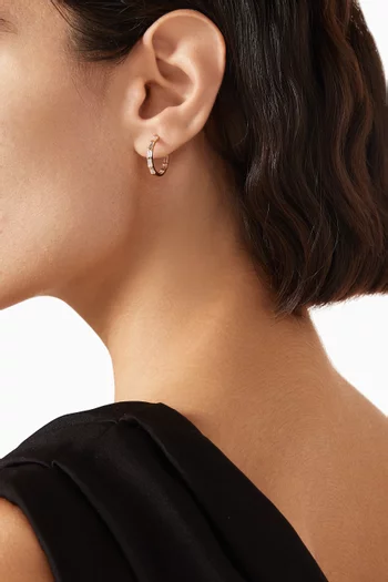 Small Baguette Diamond Hoop Earrings in 18kt Gold