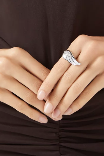 Wings Reflection Winter Diamond Ring in 18kt White Gold