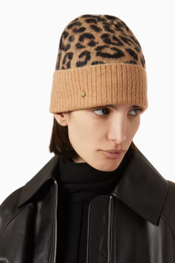 Classic Leopard Beanie Hat in Wool-blend