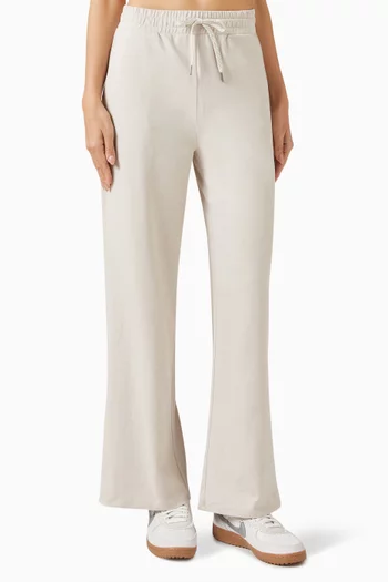 Halo Essential Wide-leg Pants in DreamKnit™