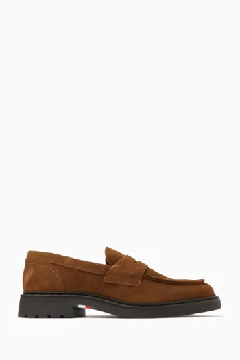Lightweight Loafers in Suede