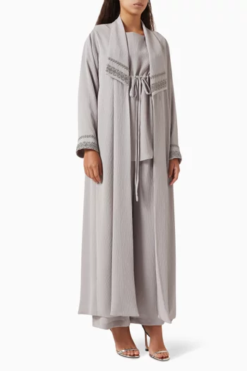 طقم عباية مطرزة