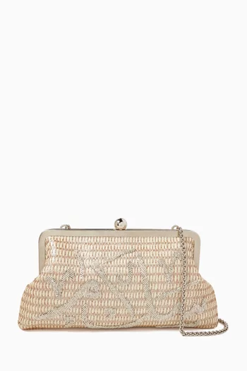 كلاتش كلاسيكي مزين بكلمة سلام بخط عربي