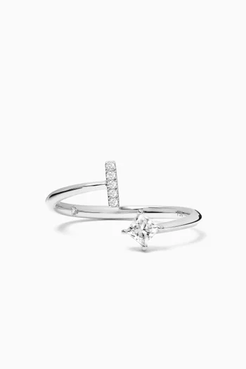 Letter 'I' Princess Diamond Ring in 18kt White Gold