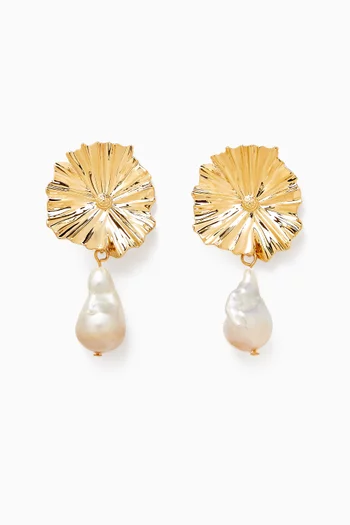 Amary Pearl Earrings  in 18kt Gold-plated Bronze