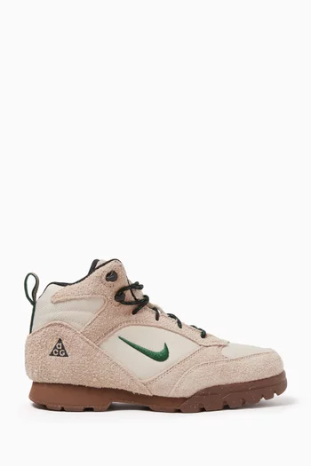 ACG Torre Mid-top Sneakers in Suede