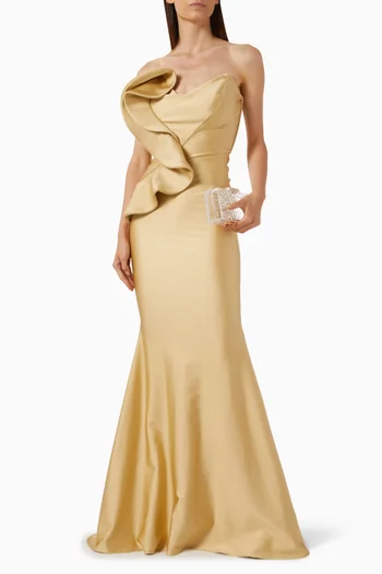 فستان سهرة بلا حمالات وكشكش جيرسيه