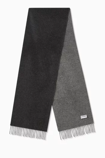 Logo Scarf in Wool & Cashmere