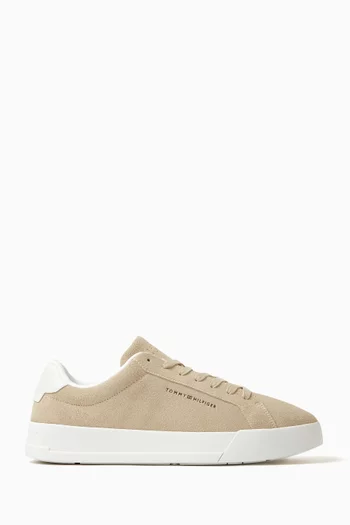 Court Sneakers in Suede