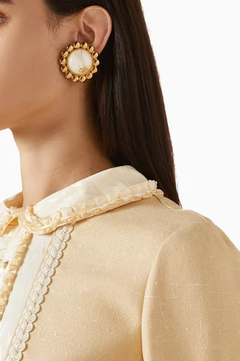 Pas Plus Pearl Clip-on Earrings in Gold-tone Metal