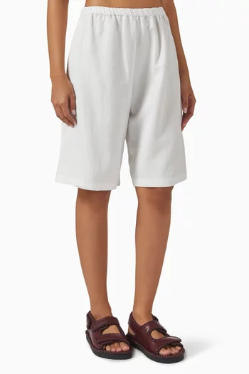Bermuda Shorts in Twill