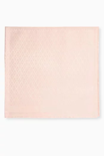 Toute la V Shawl in Wool & Silk-blend