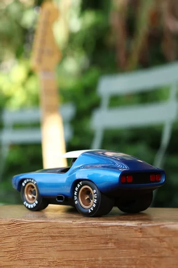 Egg Sunnysider Toy Car