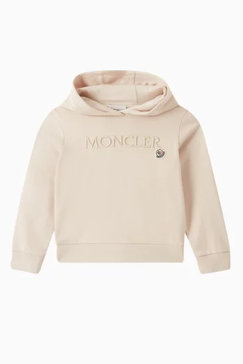 كنزة بغطاء رأس بتطريز شعار الماركة