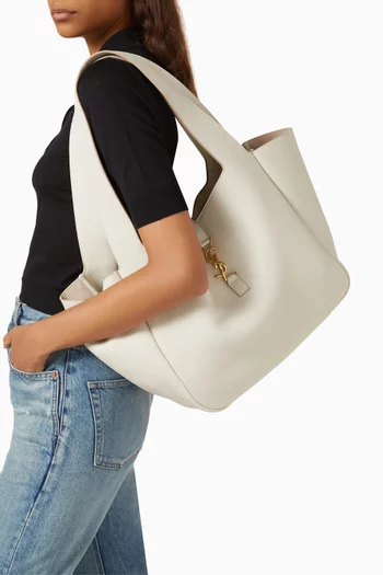 Le 5 À 7 Bea Tote Bag in Deerskin