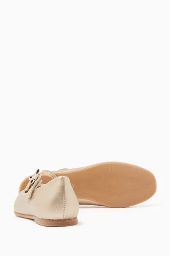 Ballerina Pumps in Faux Leather