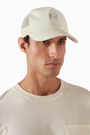 Logo Plaque Cap in Gabardine & Mesh