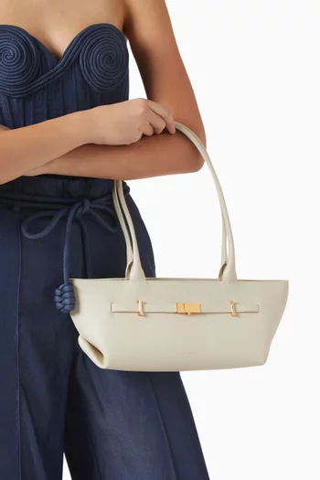 The New York Shoulder Bag in Grained Leather